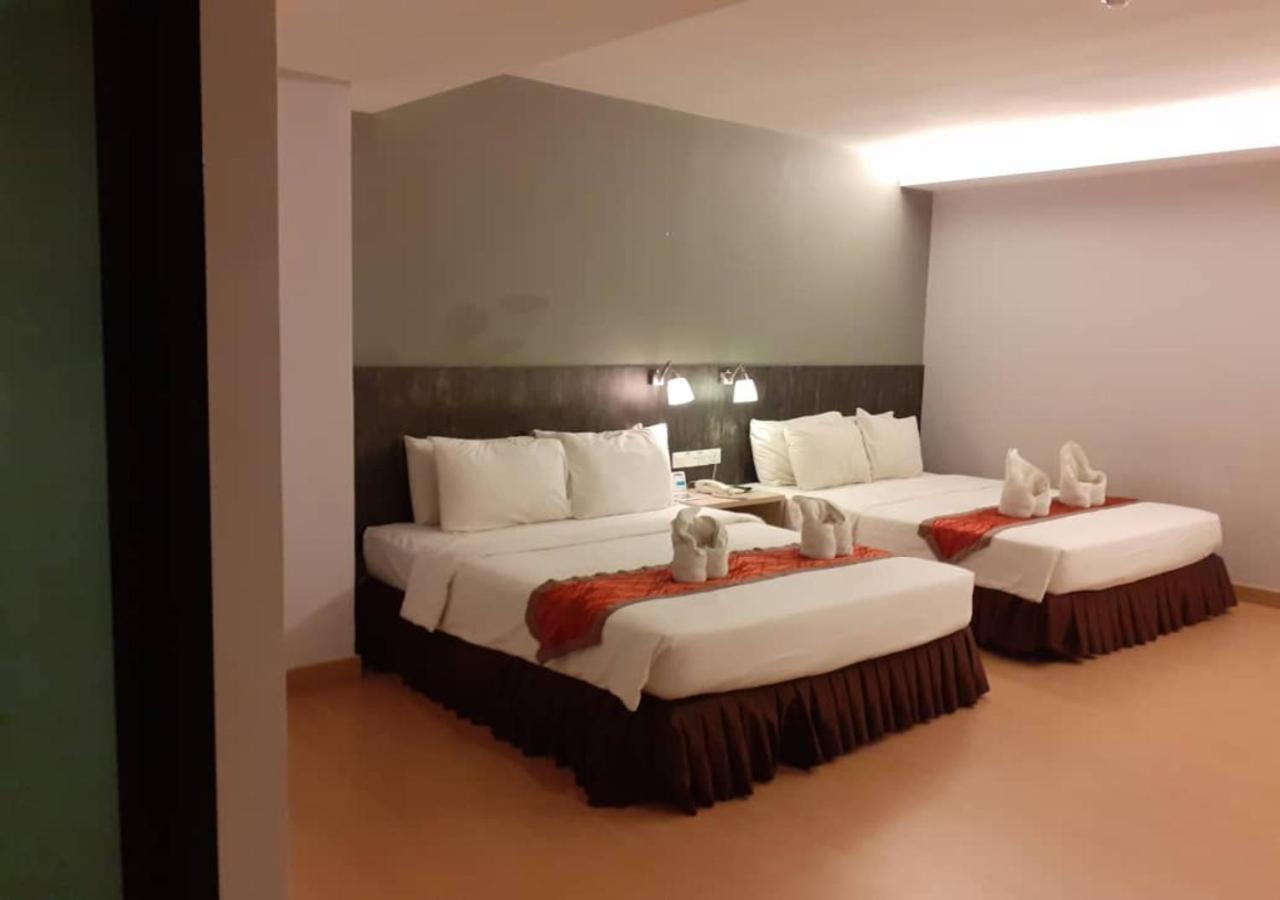 Katel Kuala Lumpur Formally Known As K Hotel מראה חיצוני תמונה